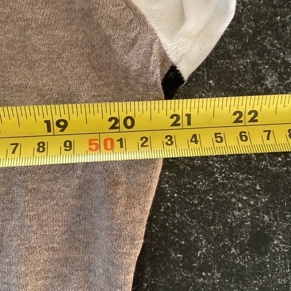 Colour block knit top - Picture 5 of 6